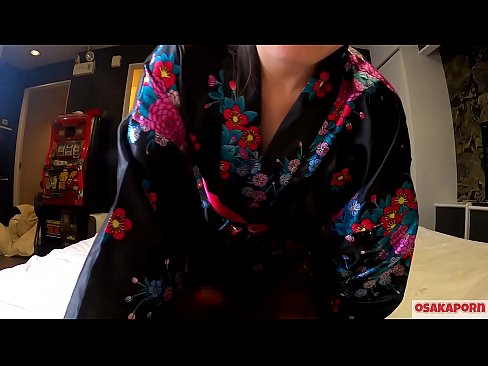 ❤️ Vajza e re cosplay pëlqen seksin deri në orgazmë me një shiringë në një kalorës dhe një blowjob. Vajzë aziatike me pidhi leshtore dhe cica të bukura me kostum tradicional japonez në video amatore që tregon masturbim me lodra qij. Sakura 3 OSAKAPORN. ❌ Seks në pornografi sq.pornsos-com.ru ❌️